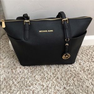 Black Michael Kors bag